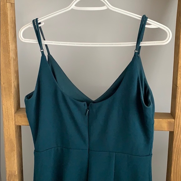 Gorgeous green “infinite Glory” Lulu’s gown - Picture 3 of 8